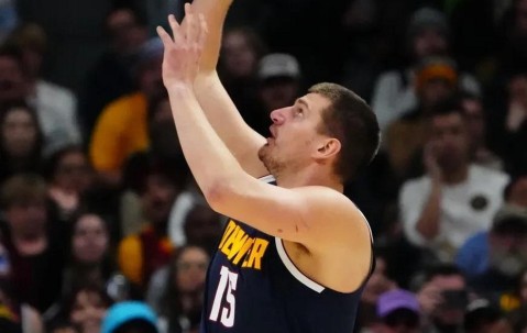 包含丹佛掘金迎欧篮联关键赛，加时末段防线松动，悬念犹存，赛季目标并未改变的词条-九游体育下载